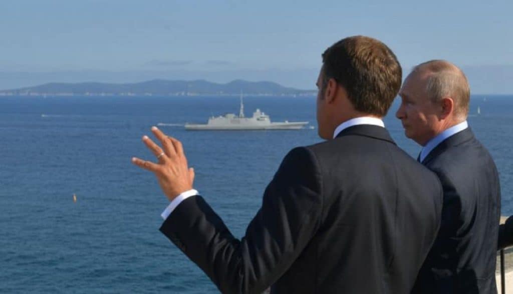 Macron Putin