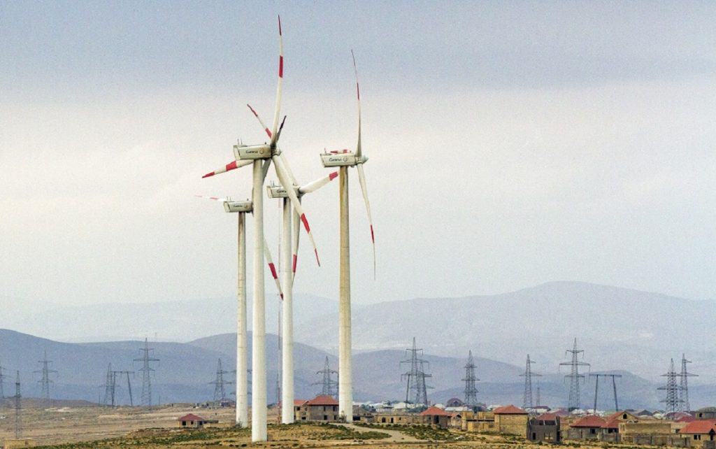 Yeni Yashma wind farm on the outskirts of Baku / Euneighbours.Eu